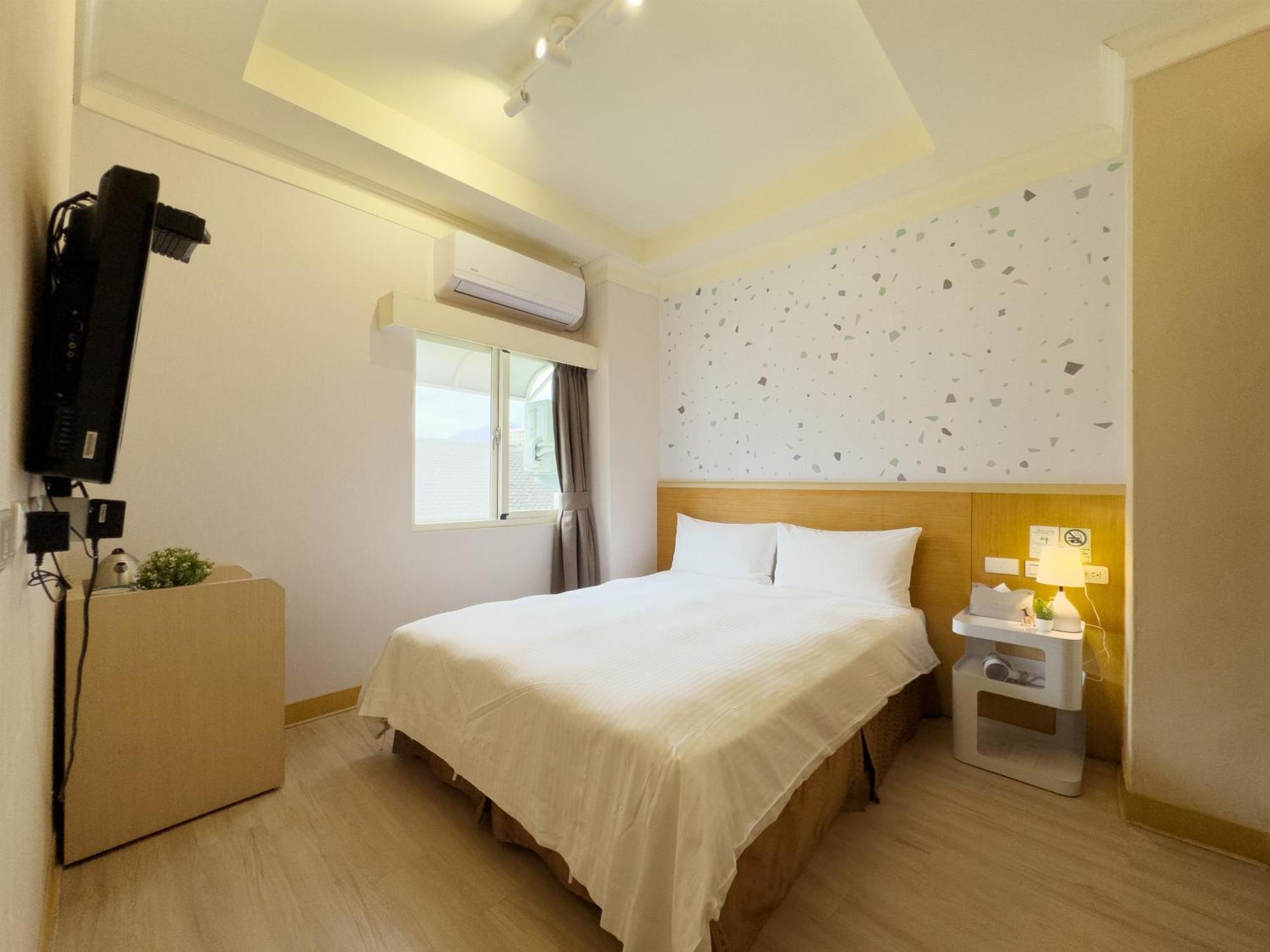 Together Hotel Hualien Zhongshan Екстер'єр фото