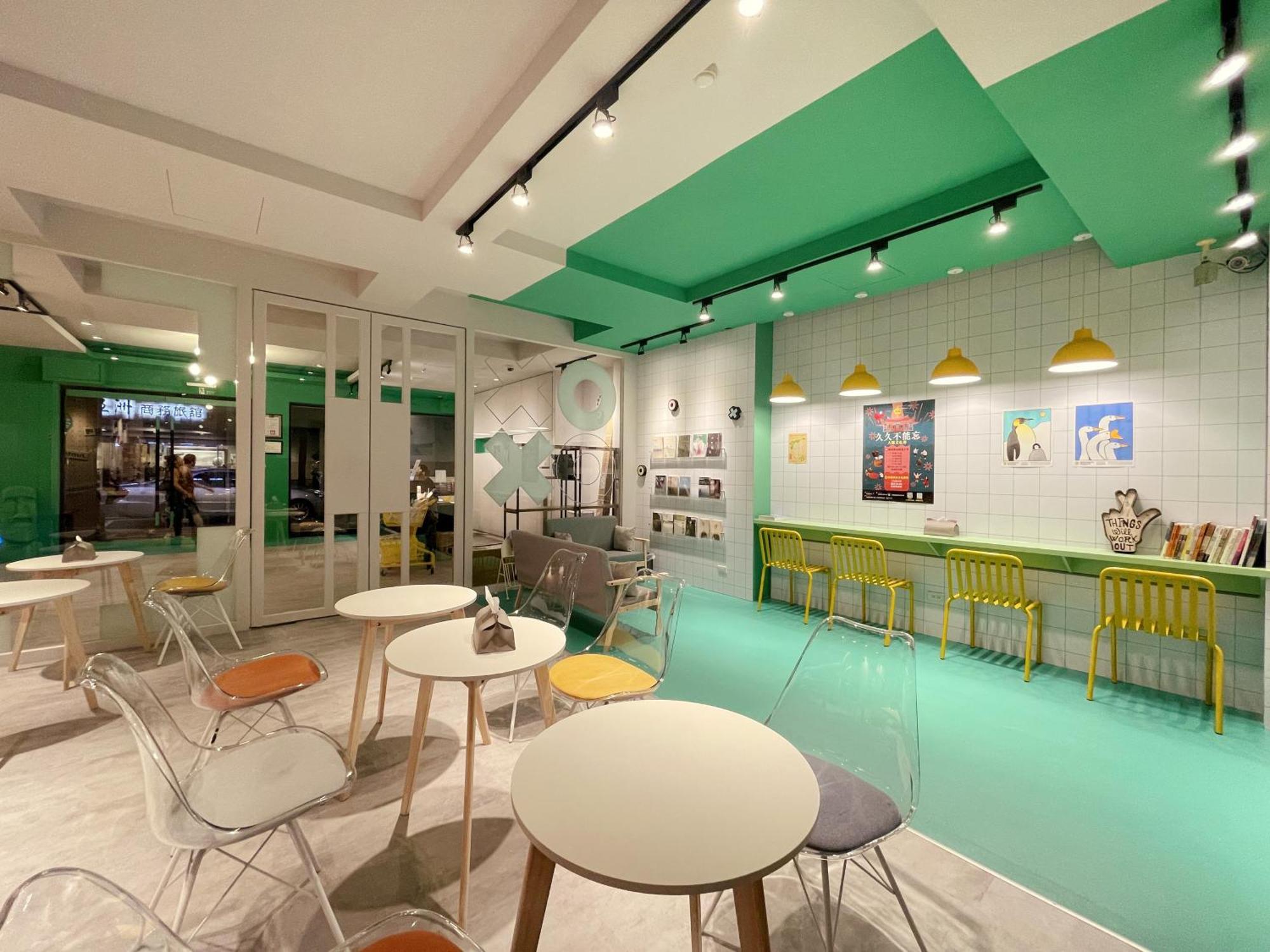 Together Hotel Hualien Zhongshan Екстер'єр фото