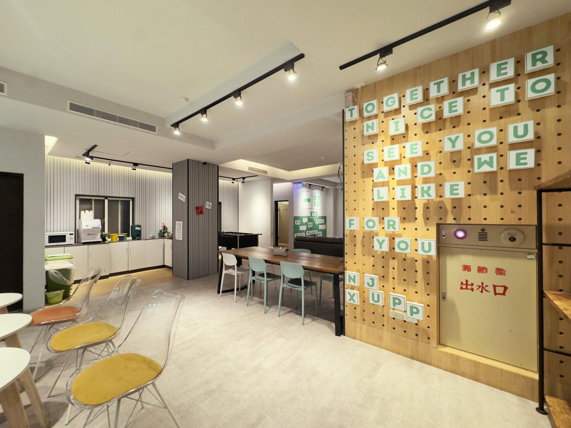 Together Hotel Hualien Zhongshan Екстер'єр фото